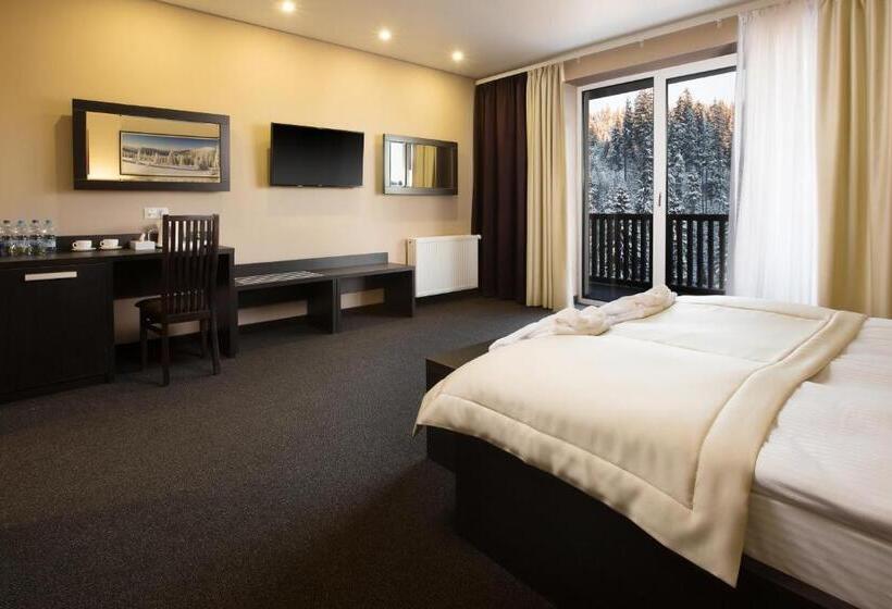 سوییت با چشم‌انداز کوه, Girski Hotel&spa