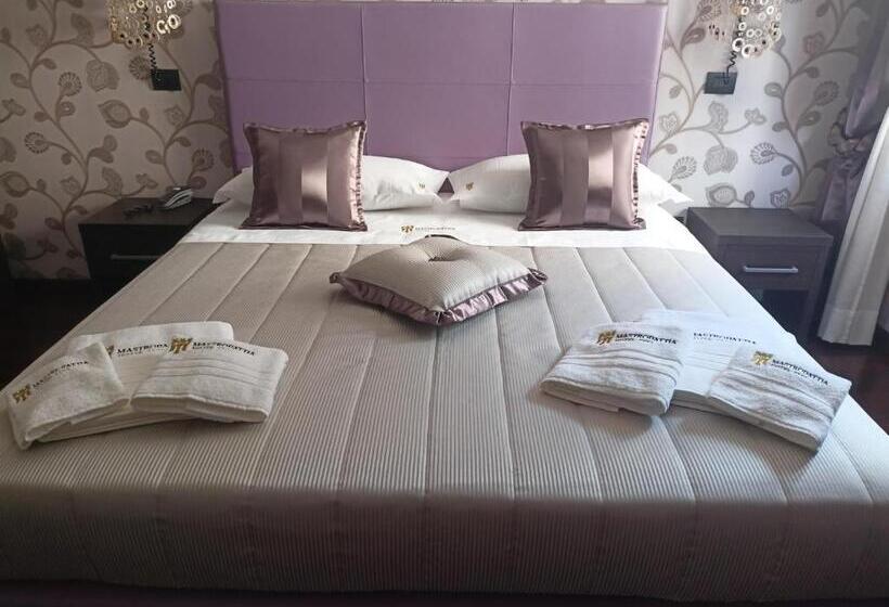 غرفة قياسية, Mastrodattia