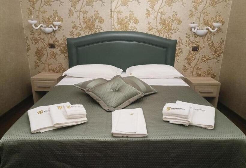 غرفة قياسية, Mastrodattia