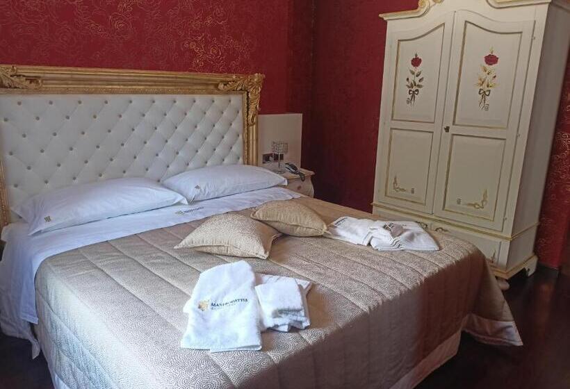 جناح جونيور, Mastrodattia