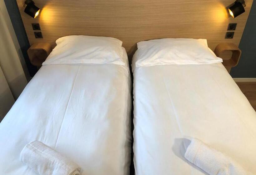 חדר סטנדרט, Oskar