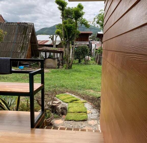 חדר סטנדרט עם מרפסת, T&p At Pai