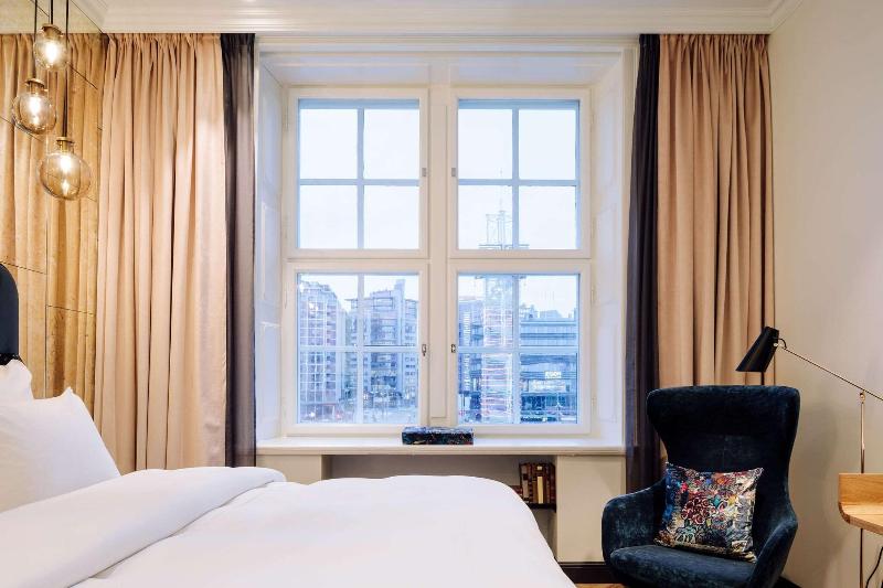 디럭스 룸 킹사이즈 침대, Amerikalinjen