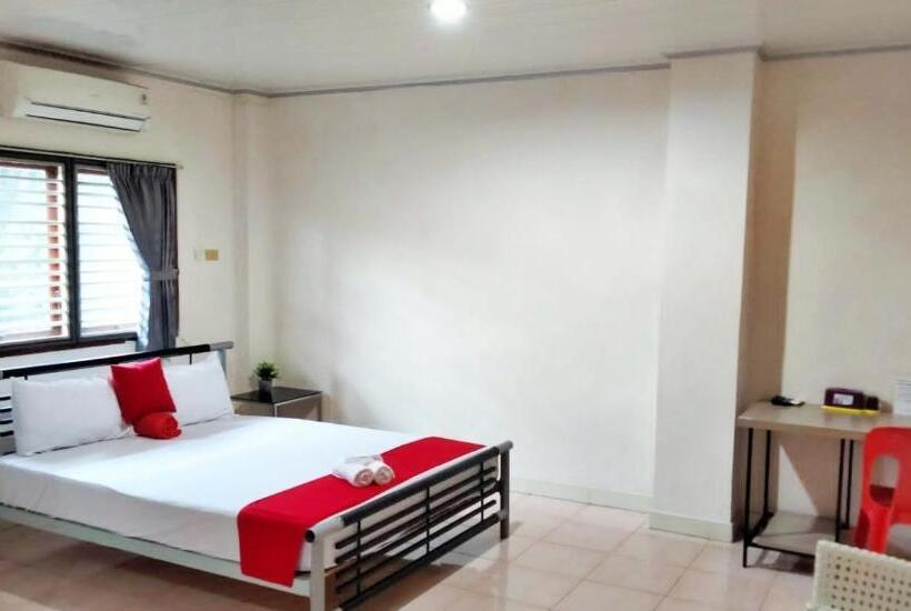 Standardzimmer Kingsize Bett, Bambu Kuning