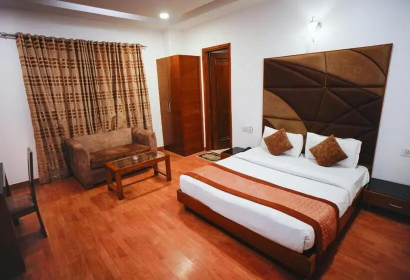 اتاق لوکس, Hari S Court Inns & Hotels