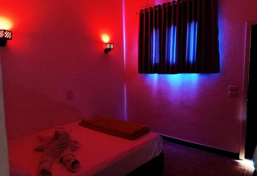 اتاق استاندارد یک نفره, Carmine Hotel Dahab