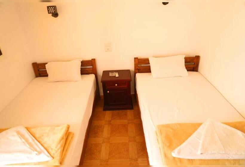 اتاق استاندارد چهار تخته, Carmine Hotel Dahab