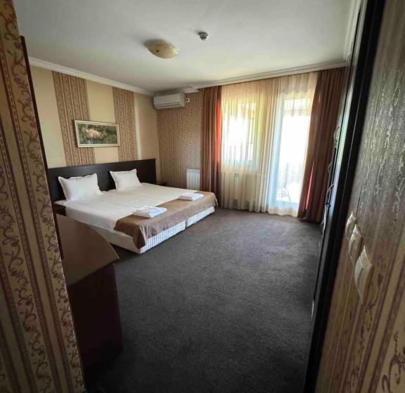 标准间带阳台, Restaurant Almond