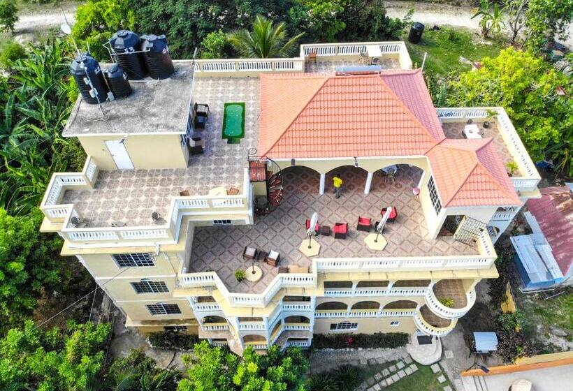 اتاق لوکس, Takuma Boutique Hotel Rooms & Suites Jamaica