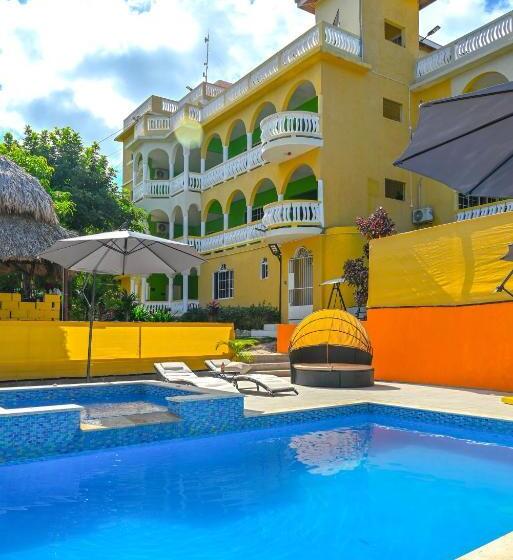اتاق لوکس, Takuma Boutique Hotel Rooms & Suites Jamaica