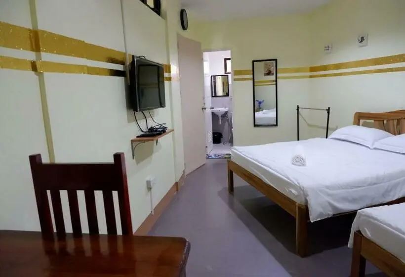 اتاق لوکس خانوادگی, Nellie S Place