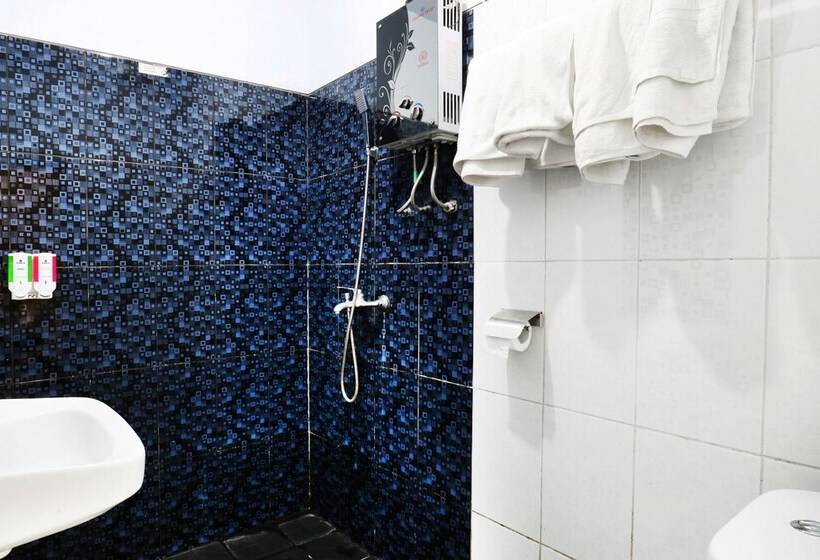 חדר דלוקס, Saung Balibu