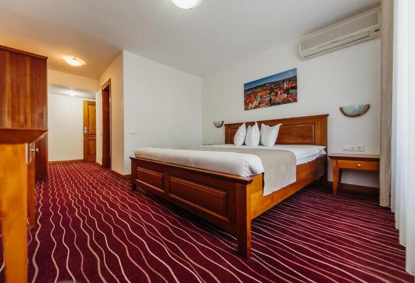 スタンダードルーム, Boutique Damiani