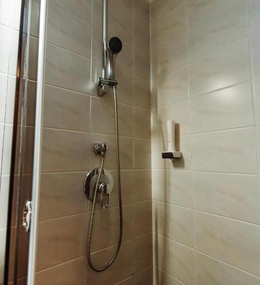 ファミリールーム, Boutique Damiani