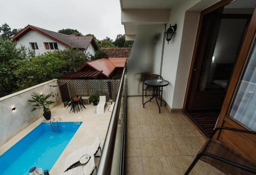 バルコニー付きスタンダードルーム, Boutique Damiani