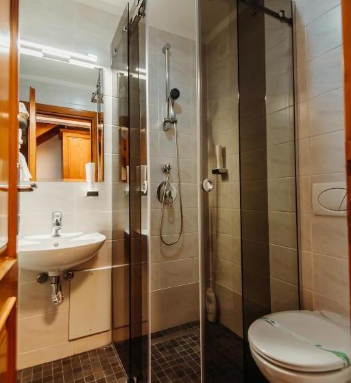 バルコニー付きスタンダードルーム, Boutique Damiani