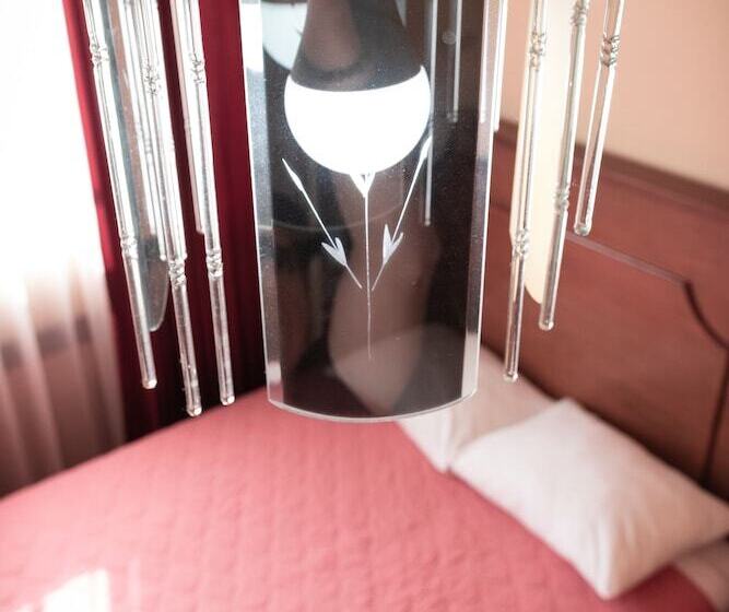 اتاق استاندارد یک نفره, De Don Pedro