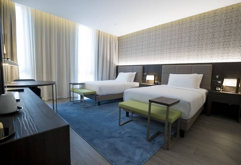 Standardrum 2 Dubbelsängar, Doubletree By Hilton Pointenoire