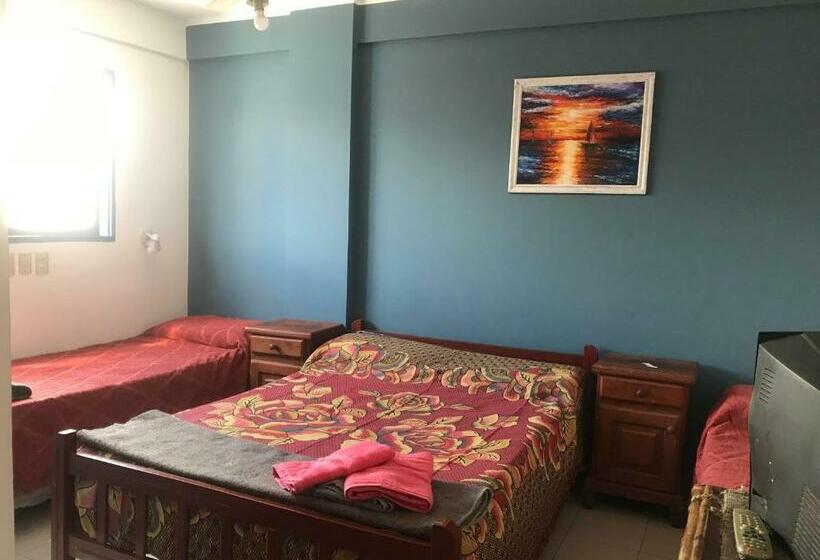 اتاق استاندارد چهار تخته, Hostal Del Milagro