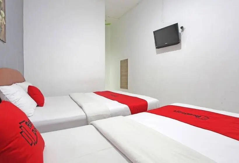 Familjerum, Reddoorz @ Soekarno Hatta 2
