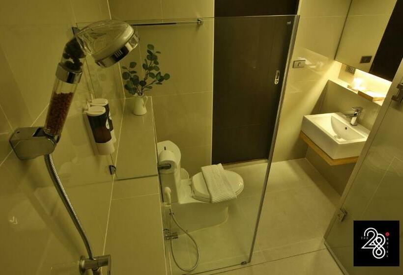 سوییت, The 28th