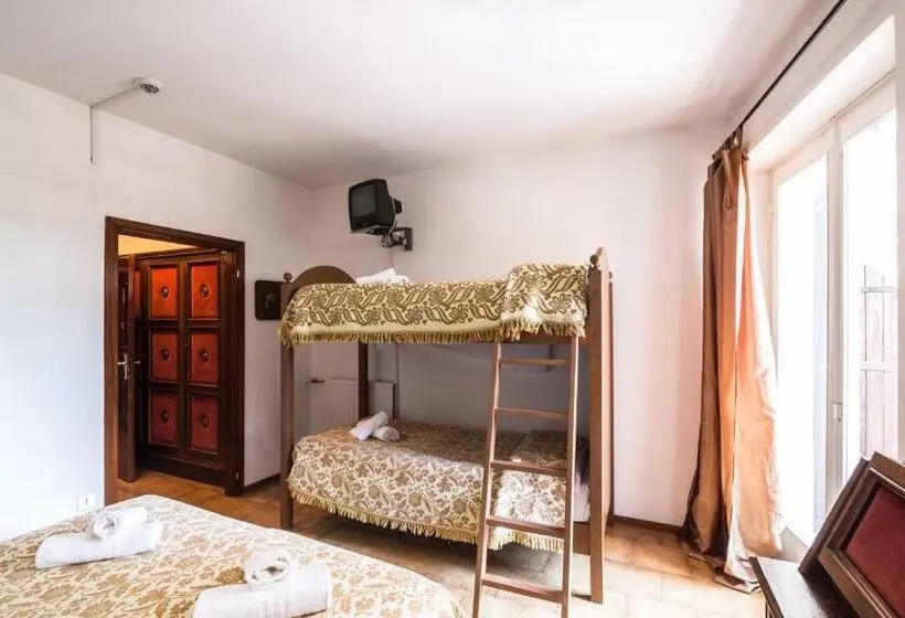 Standard Kolmen Hengen Huone, Hostel Il Pirata