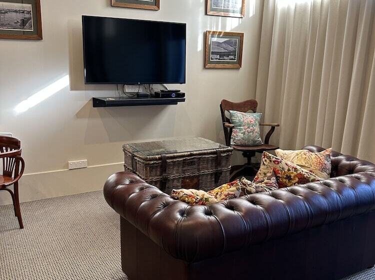 Апартаменты 1 Спальня, Poshtel