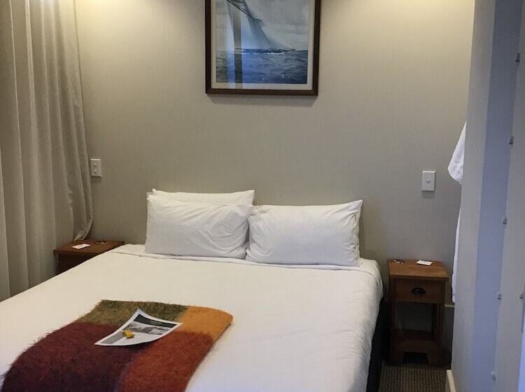 Апартаменты 1 Спальня, Poshtel