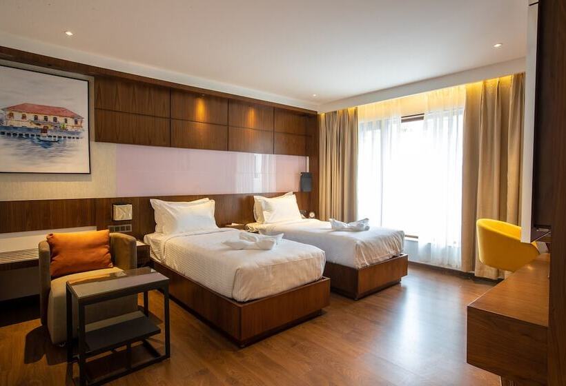 Номер Economy, Span International