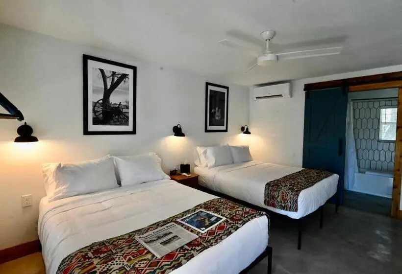 デラックスルーム, Blanco County Inn & Guesthouses