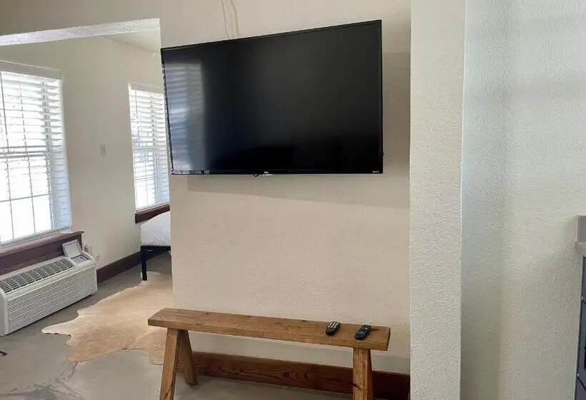 デラックスファミリールーム, Blanco County Inn & Guesthouses