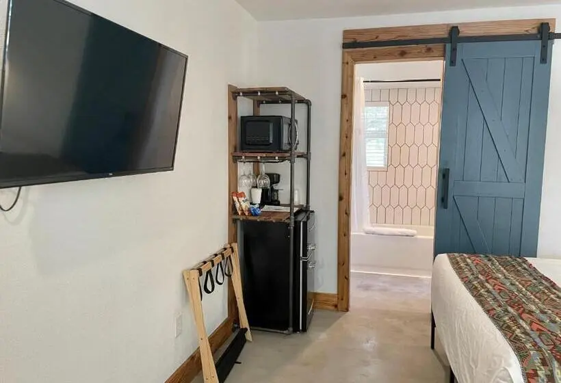 デラックスルーム, Blanco County Inn & Guesthouses