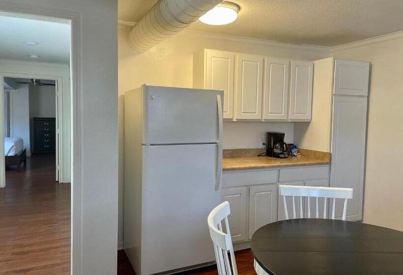 וילה בת 2 חדרי שינה, Blanco County Inn & Guesthouses