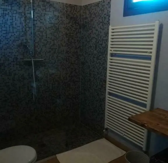 اتاق لوکس با بالکن, Agriturismo La Di Buiat