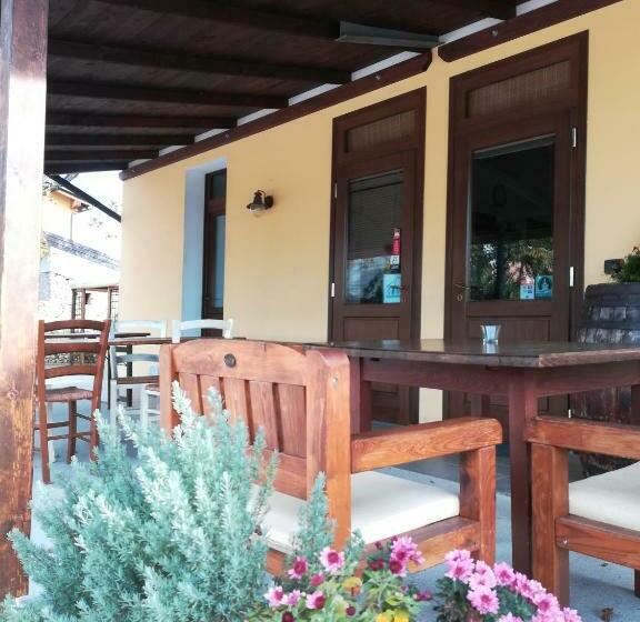 Pokój Deluxe Trzyosobowy, Agriturismo La Di Buiat