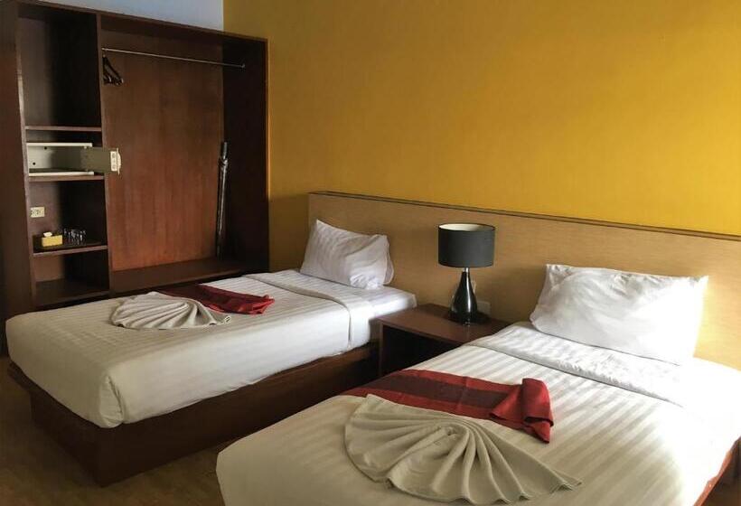 Delüks Oda, Freedom Kata