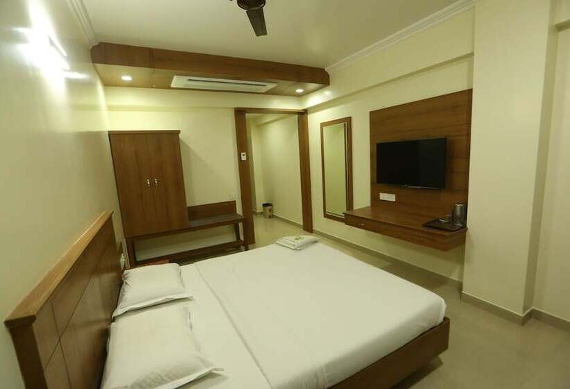 Camera Deluxe, Legend S Inn