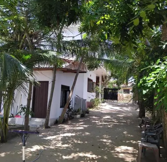 スタンダードルーム, 20 House Villa