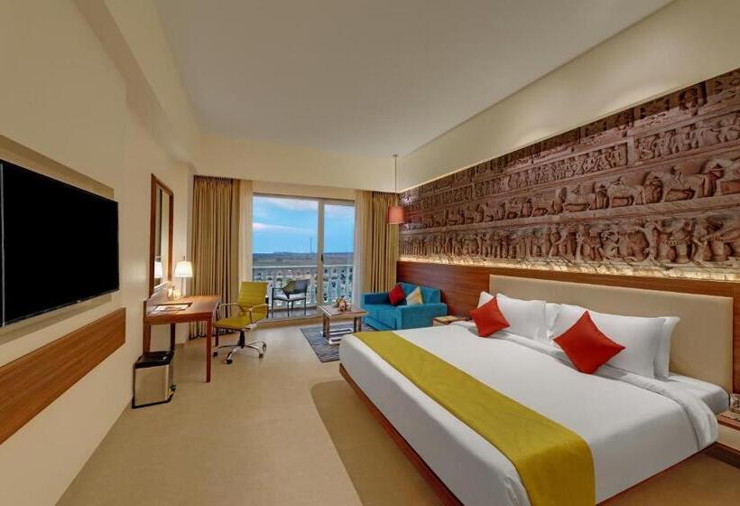 اتاق کلاب, The Fern Sattva Resort Dwarka