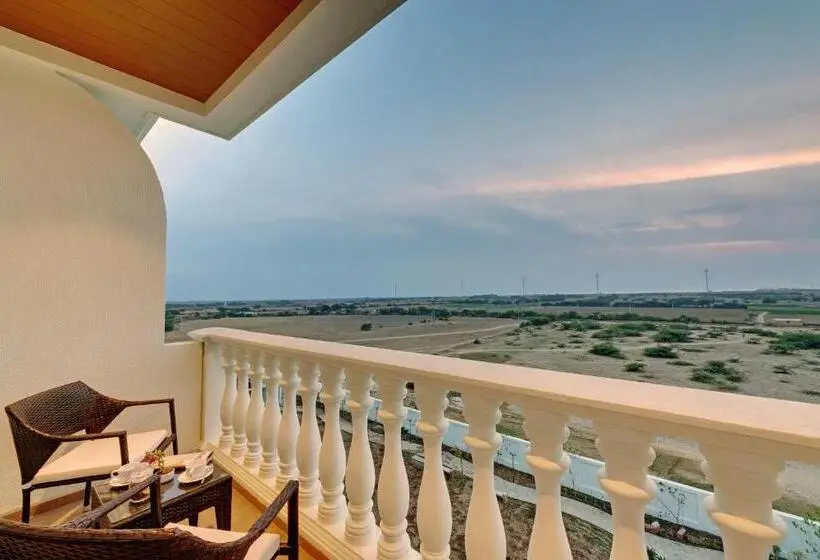 اتاق کلاب, The Fern Sattva Resort Dwarka