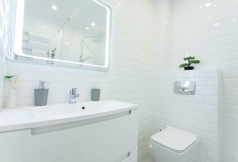 발코니가 있는 스위트, Apart Hotel Lavina