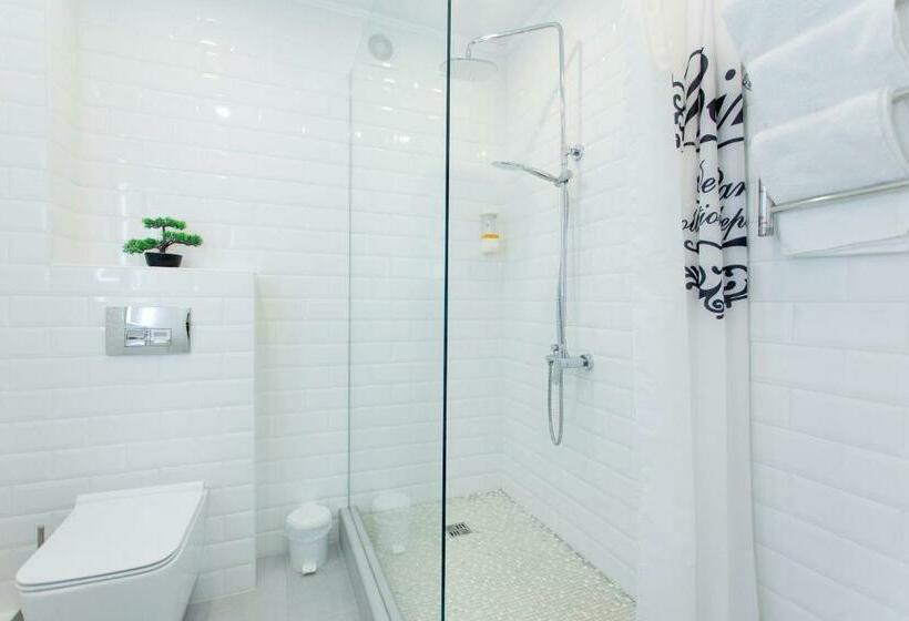 발코니가 있는 스위트, Apart Hotel Lavina