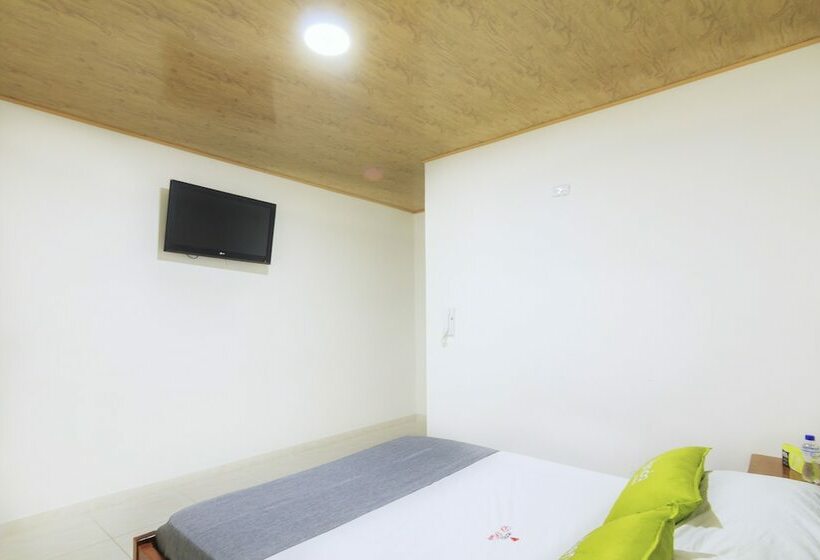 Номер Стандарт, Ayenda 1508 Rubi