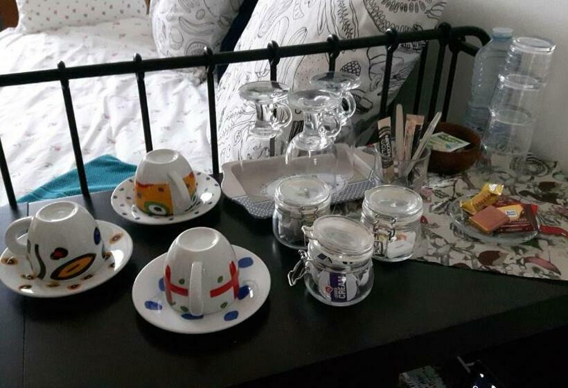 اتاق استاندارد با سرویس بهداشتی مشترک, Harmony House