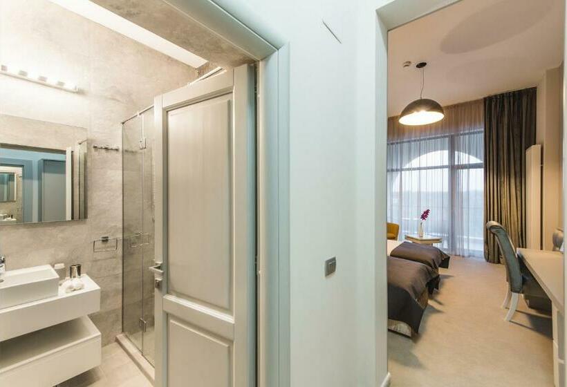 Номер Superior, Edma