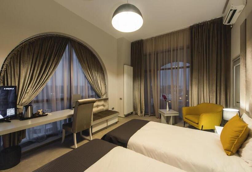 Номер Deluxe с Балконом, Edma