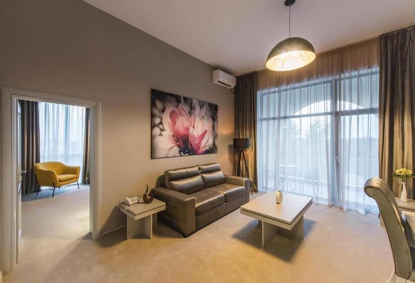 Апартаменты 1 Спальня с Террасой, Edma