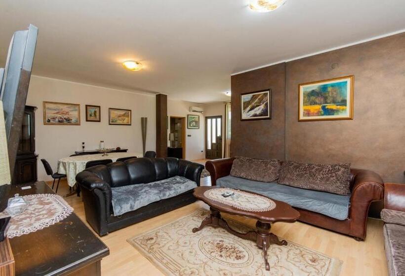 آپارتمان 1 خوابه, Fobra