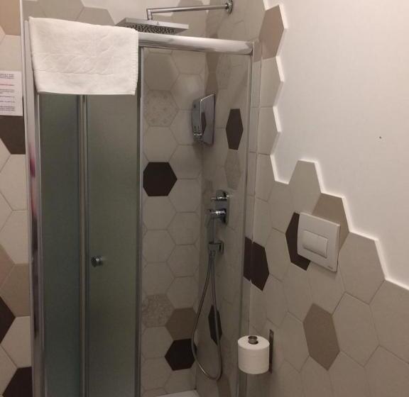 スーペリアールーム, Apeiron