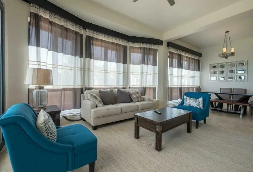 Deluxe Suite Sea View, Diamante Beachfront Suites